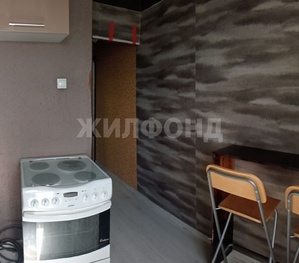 
  Сдам в аренду 1-комнатную квартиру, 32 м², Северск

. Фото 1.