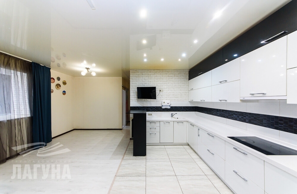 
   Продам 3-комнатную, 104.8 м², Гоголя ул, 55

. Фото 16.
