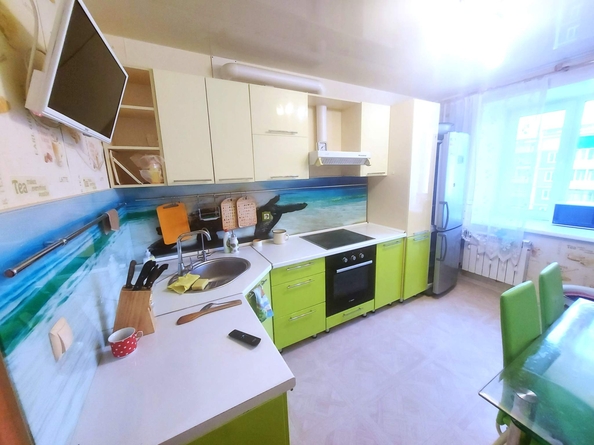 
  Сдам в аренду 3-комнатную квартиру, 80.2 м², Томск

. Фото 1.