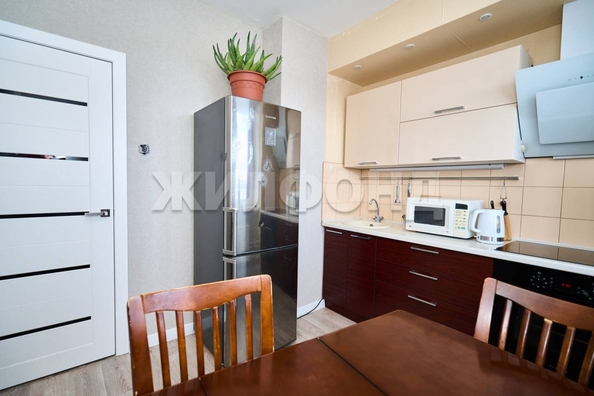 
   Продам 1-комнатную, 35.6 м², Заречная 4-я ул, 46

. Фото 1.