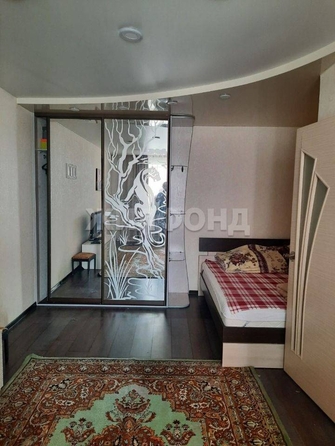 
   Продам 1-комнатную, 32.9 м², Старо-Деповская ул, 1

. Фото 2.