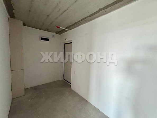
   Продам 2-комнатную, 52 м², Аркадия Иванова ул, 21

. Фото 5.