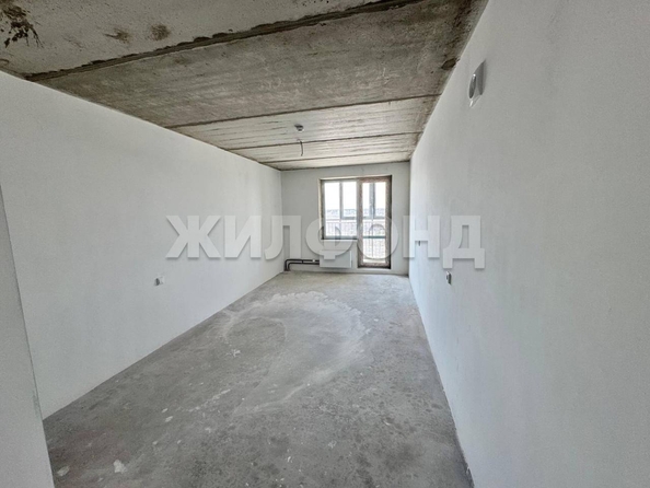 
   Продам 2-комнатную, 52 м², Аркадия Иванова ул, 21

. Фото 12.