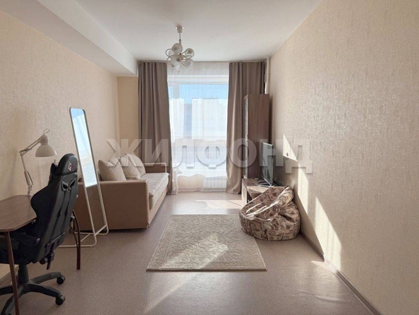 
   Продам 2-комнатную, 63.8 м², Челюскинцев ул, 2

. Фото 1.