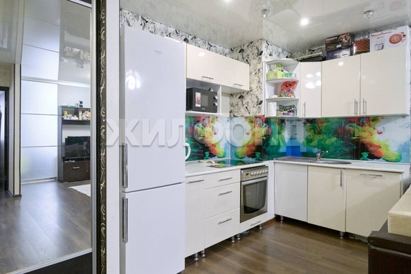 
   Продам 2-комнатную, 46.2 м², Ивана Черных ул, 66

. Фото 2.