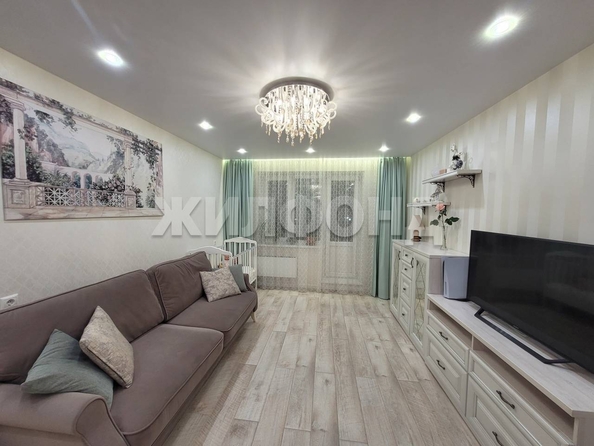 
   Продам 3-комнатную, 76.9 м², Дальне-Ключевская ул, 16а

. Фото 2.