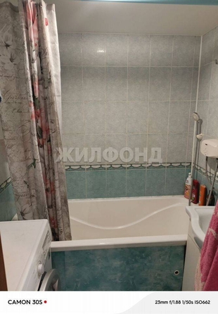 
   Продам 4-комнатную, 74 м², Суворова ул, 12

. Фото 6.