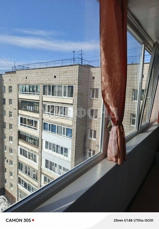 
   Продам 4-комнатную, 74 м², Суворова ул, 12

. Фото 8.