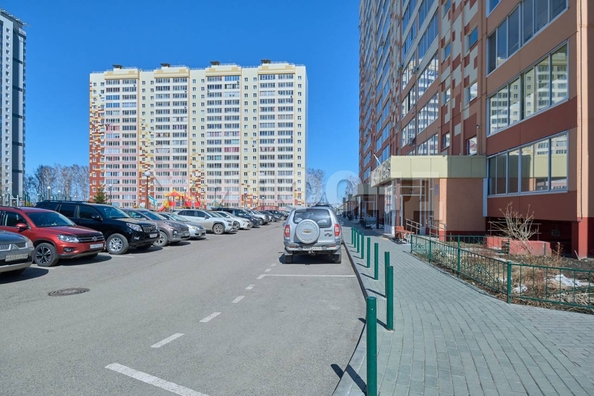 
   Продам 4-комнатную, 80.3 м², Береговая ул, 21

. Фото 21.
