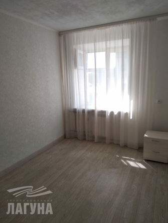 
  Сдам в аренду 3-комнатную квартиру, 55 м², Томск

. Фото 2.