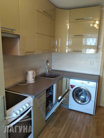 
  Сдам в аренду 3-комнатную квартиру, 55 м², Томск

. Фото 5.