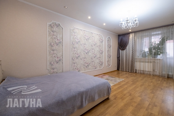 
  Продается 3-комн. квартира, 107.9 м², Аркадия Иванова ул, д. 27
. Фото 9.