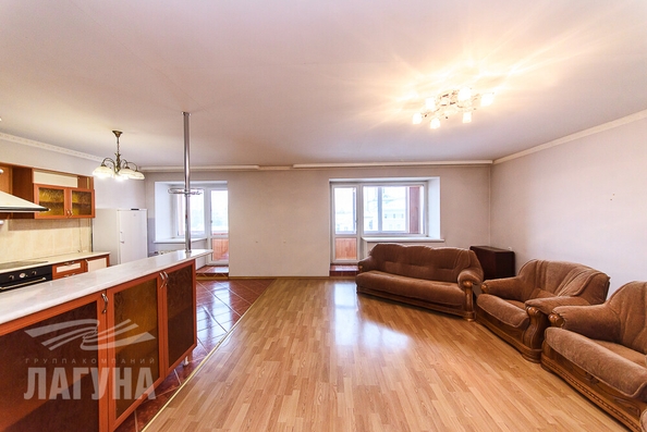
  Сдается  квартира, 125.8 м², Ленина пр-кт, д. 133
. Фото 5.