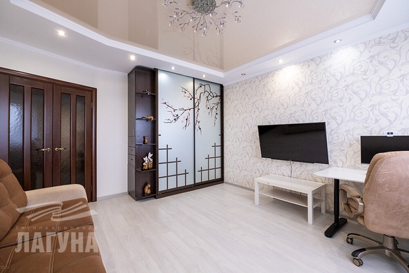 
  Продается 3-комн. квартира, 65.8 м², Елизаровых ул, д. 70
. Фото 7.