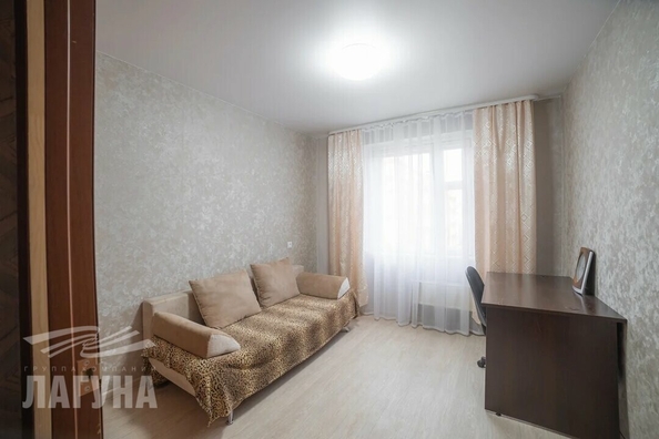 
  Сдается 3-комн. квартира, 65 м², Лебедева ул, д. 8
. Фото 7.