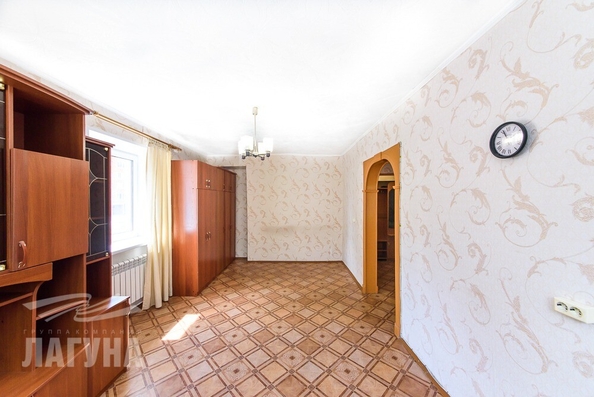 
  Продается 1-комн. квартира, 31.8 м², Короленко ул, д. 17
. Фото 3.