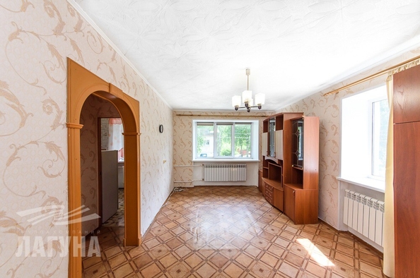 
  Продается 1-комн. квартира, 31.8 м², Короленко ул, д. 17
. Фото 6.