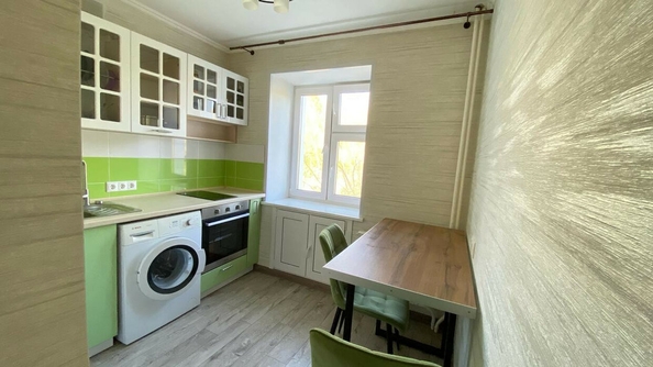 
  Продается 1-комн. квартира, 45.7 м², Смирнова ул, д. 36
. Фото 2.