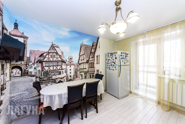 
  Продается 2-комн. квартира, 60.5 м², Иркутский тракт, д. 183/1
. Фото 2.