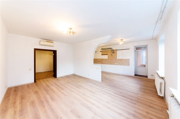 
  Продается 3-комн. квартира, 106.5 м², Ференца Мюнниха ул
. Фото 8.