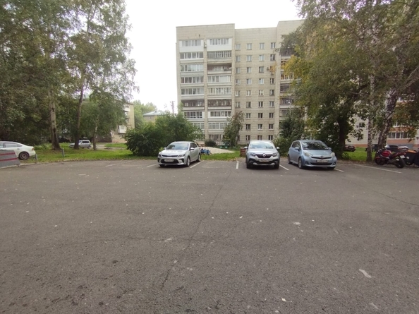 
  Продается 3-комн. квартира, 61.3 м², Суворова ул, д. 10
. Фото 19.