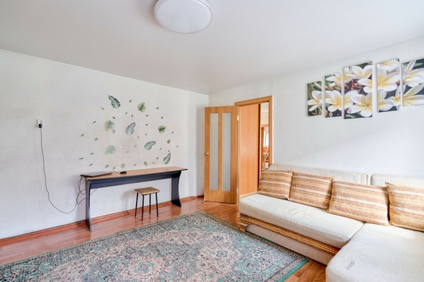 
  Продается 3-комн. квартира, 60.6 м², Буткеевская ул, д. 6
. Фото 2.