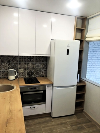 
  Продается 1-комн. квартира, 32 м², Кедровая ул, д. 34
. Фото 9.