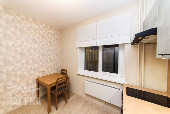 
  Продается 1-комн. квартира, 35 м², Андрея Крячкова ул, д. 17
. Фото 2.