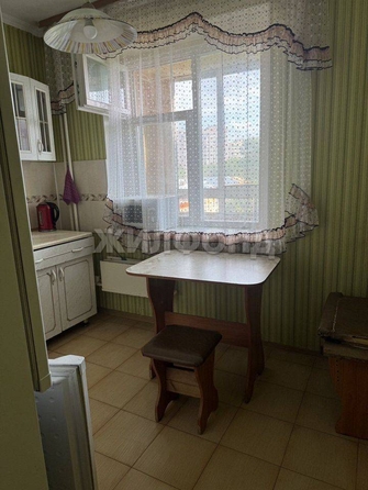 
  Продается 1-комн. квартира, 42 м², Рабочая ул, д. 47
. Фото 2.