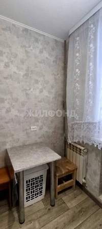 
  Продается 2-комн. квартира, 40.5 м², Карский пер, д. 21
. Фото 3.