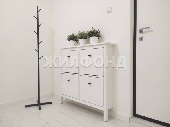 
  Продается 2-комн. квартира, 66 м², Сосновый пер, д. 8
. Фото 4.