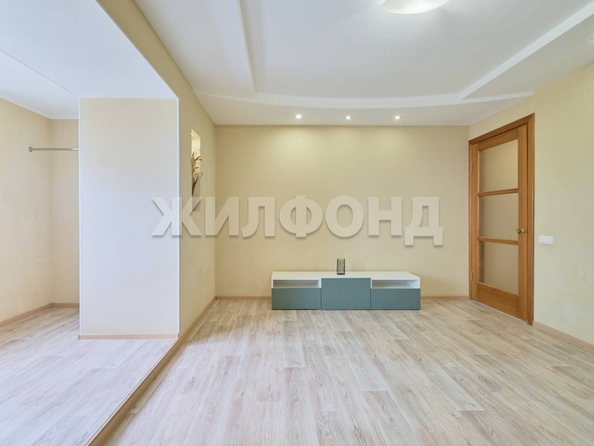 
  Продается 2-комн. квартира, 52 м², Лебедева ул, д. 78
. Фото 3.