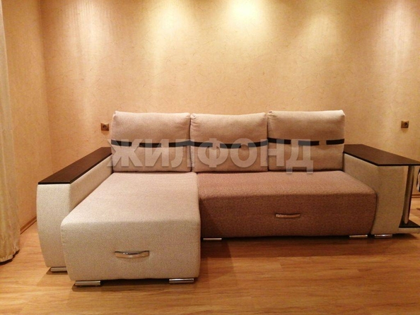 
  Продается 2-комн. квартира, 67 м², Ивана Черных ул, д. 14
. Фото 3.