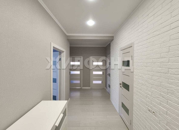 
  Продается 3-комн. квартира, 95 м², 5 Армии ул, д. 11
. Фото 12.