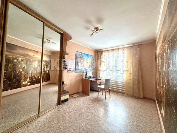 
  Продается 3-комн. квартира, 79 м², Ивана Черных ул, д. 52
. Фото 2.