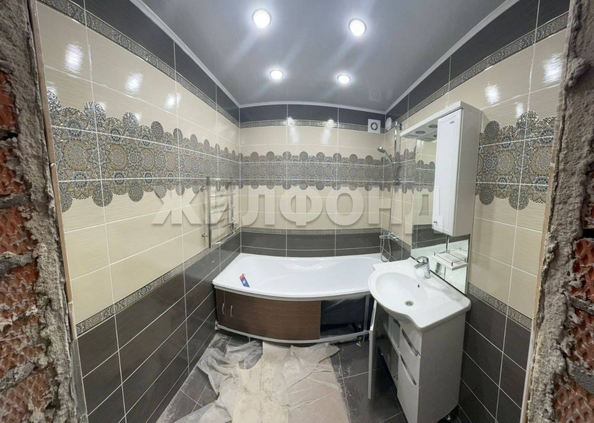 
  Продается 3-комн. квартира, 96.4 м², Большая Подгорная ул, д. 70
. Фото 3.