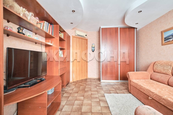 
  Продается 3-комн. квартира, 59.5 м², Карла Ильмера ул, д. 1
. Фото 10.