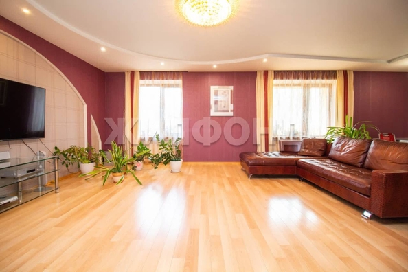 
  Продается 3-комн. квартира, 106.6 м², Тверская ул, д. 81
. Фото 2.