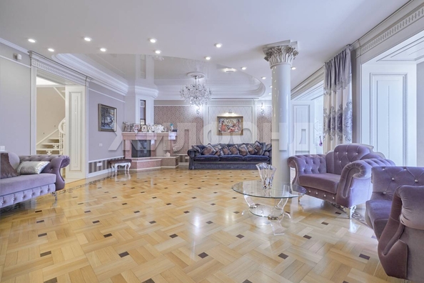 
  Продается 3-комн. квартира, 290 м², Гоголя ул, д. 30/1
. Фото 1.