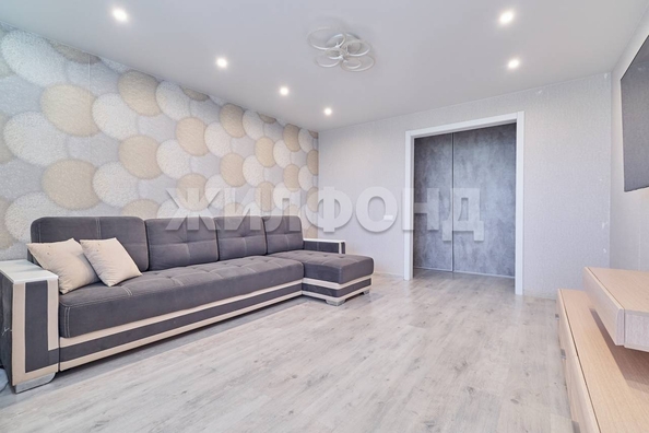 
  Продается 3-комн. квартира, 62.4 м², Сергея Лазо ул, д. 24
. Фото 3.