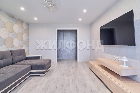 
  Продается 3-комн. квартира, 62.4 м², Сергея Лазо ул, д. 24
. Фото 4.