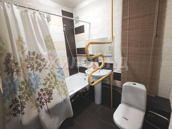 
  Продается 3-комн. квартира, 50.9 м², Красный пер, д. 4
. Фото 13.