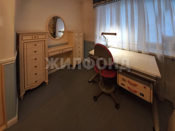 
  Продается 3-комн. квартира, 124 м², Кузнецова ул, д. 15
. Фото 13.