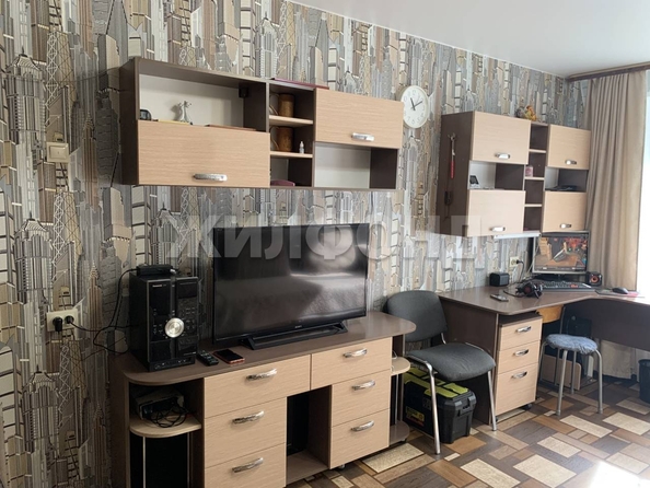 
  Продается 3-комн. квартира, 61.7 м², Бела Куна ул, д. 12/1
. Фото 2.