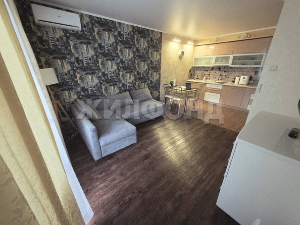 
  Продается 3-комн. квартира, 60.2 м², Дальне-Ключевская ул, д. 16Б
. Фото 5.