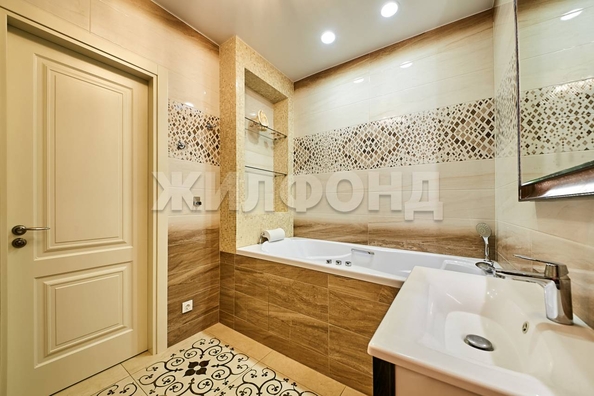 
  Продается 3-комн. квартира, 153.8 м², Тверская ул, д. 28
. Фото 9.