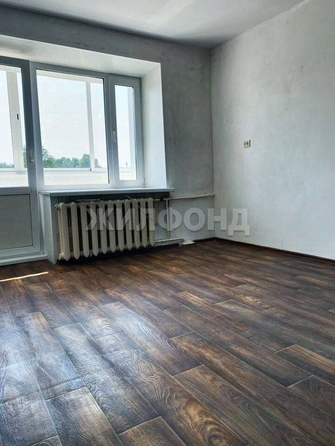 
  Продается 3-комн. квартира, 56.6 м², Бела Куна ул, д. 18
. Фото 1.