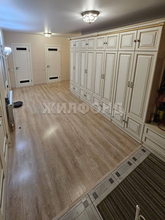 
  Продается 3-комн. квартира, 107.4 м², Аркадия Иванова ул, д. 27
. Фото 8.