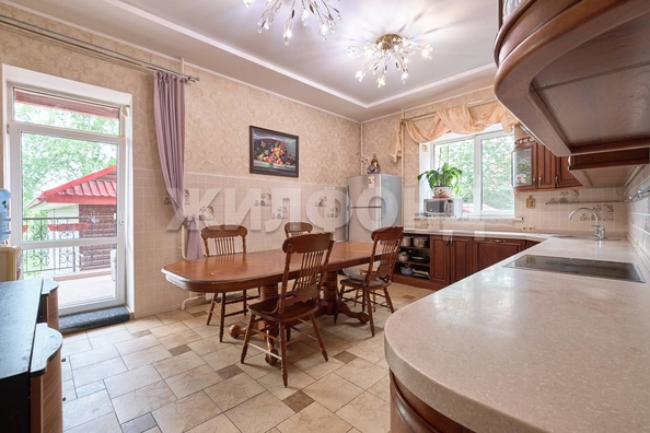 
  Продается дом, 330 м², Томск
. Фото 9.