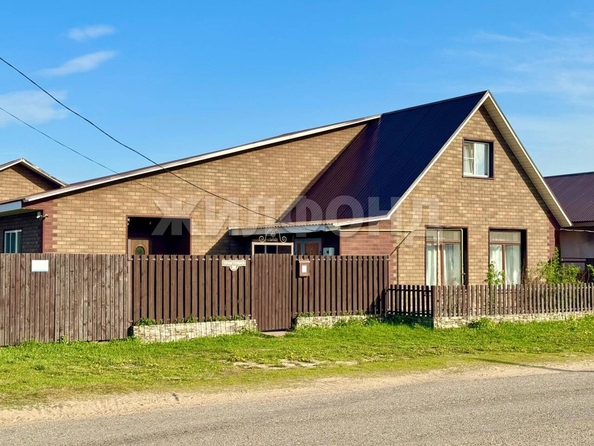 
  Продается дом, 190 м², село Курлек
. Фото 1.